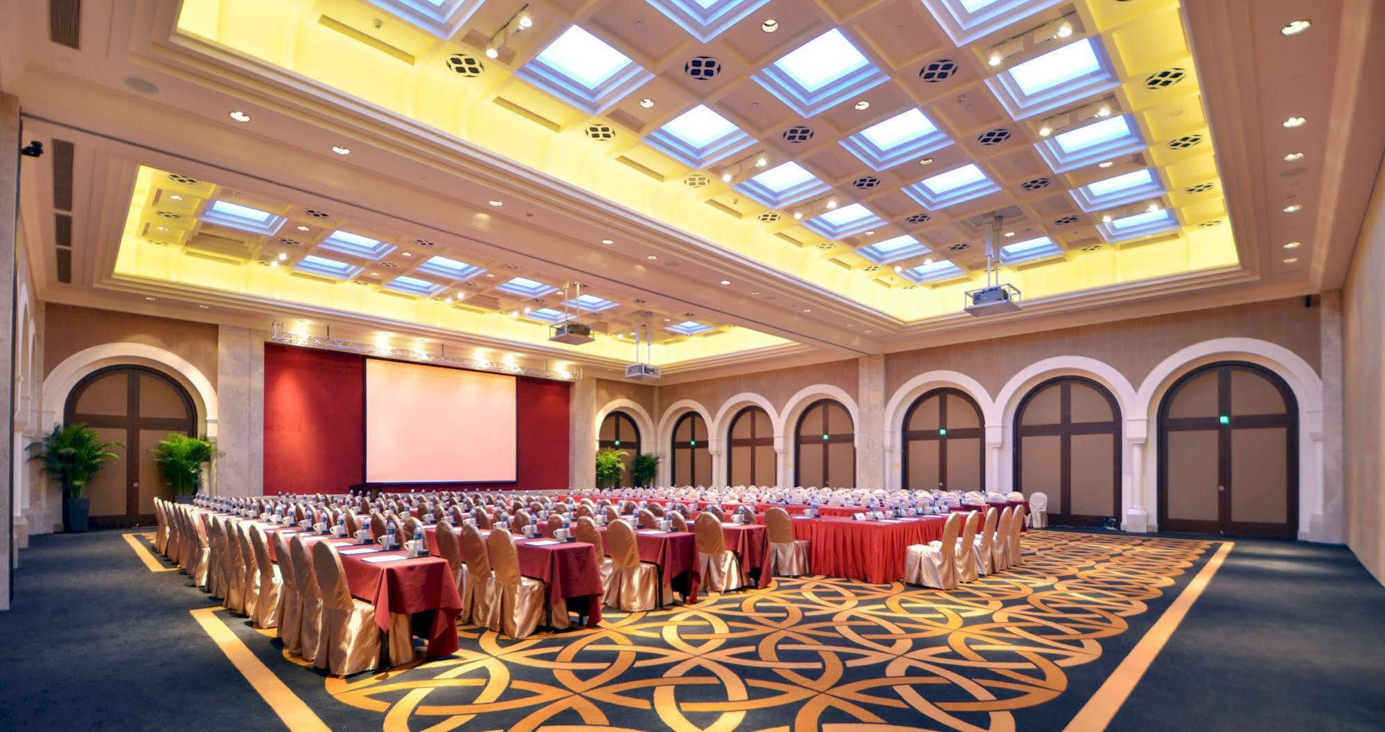 Holiday Inn Guangzhou Airport Zone Exterior photo